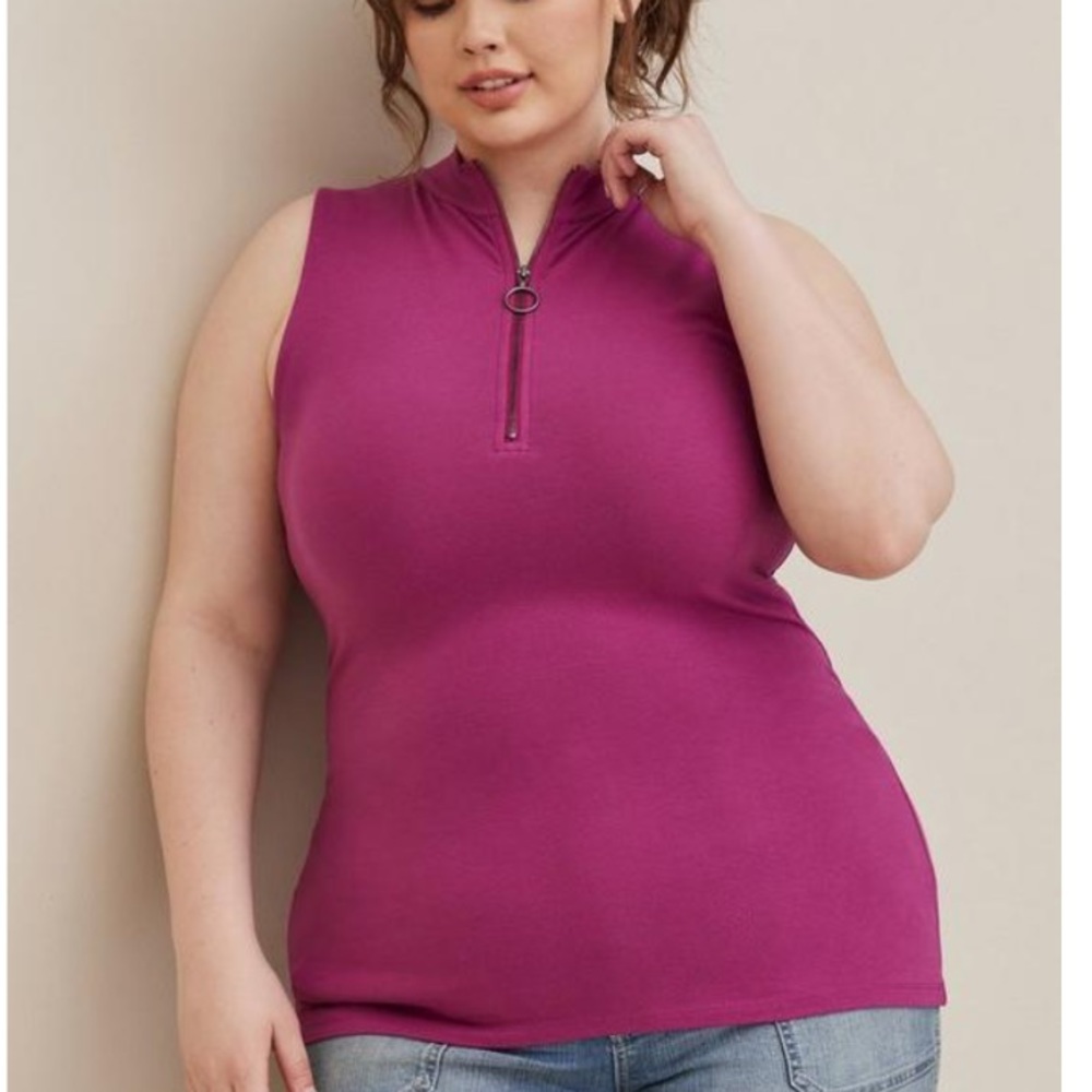 NWT TORRID Foxy size 3x Zip up tank